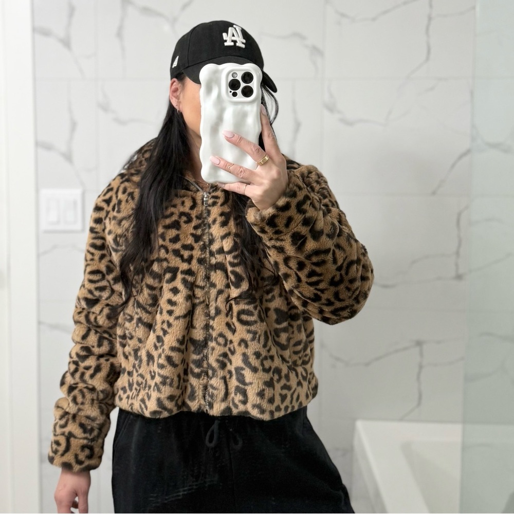 ๐ค KENSIE JEANS Leopard Print Faux Fur Hooded Jacket - Picture 8 of 8